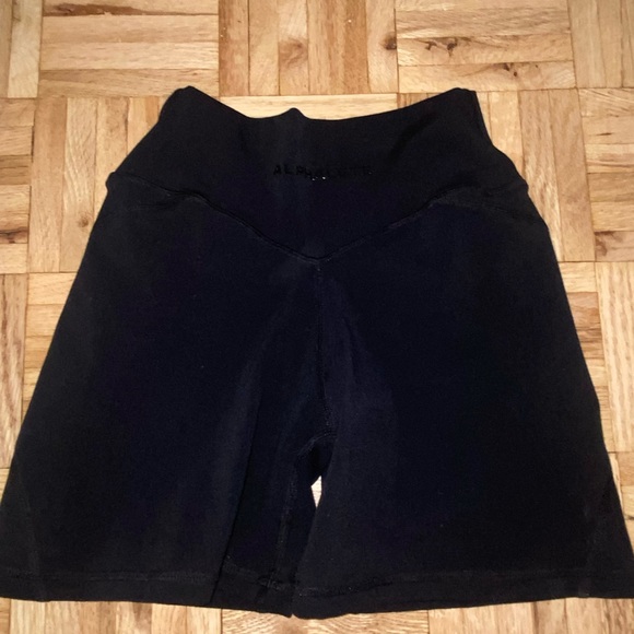 Alphalete gym shorts high rise size XS - Picture 3 of 3